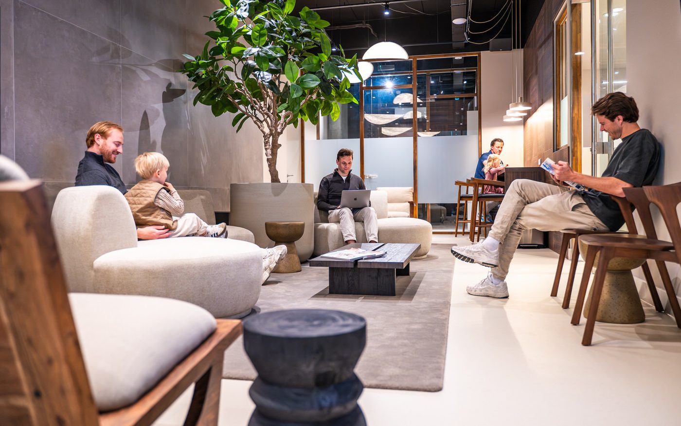 The waiting room at VLIJT Tandartsen on Strijp-S in Eindhoven